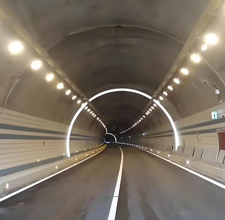 GB37478-2025 道路和隧道照明用LED灯具能效限定值及能效等级